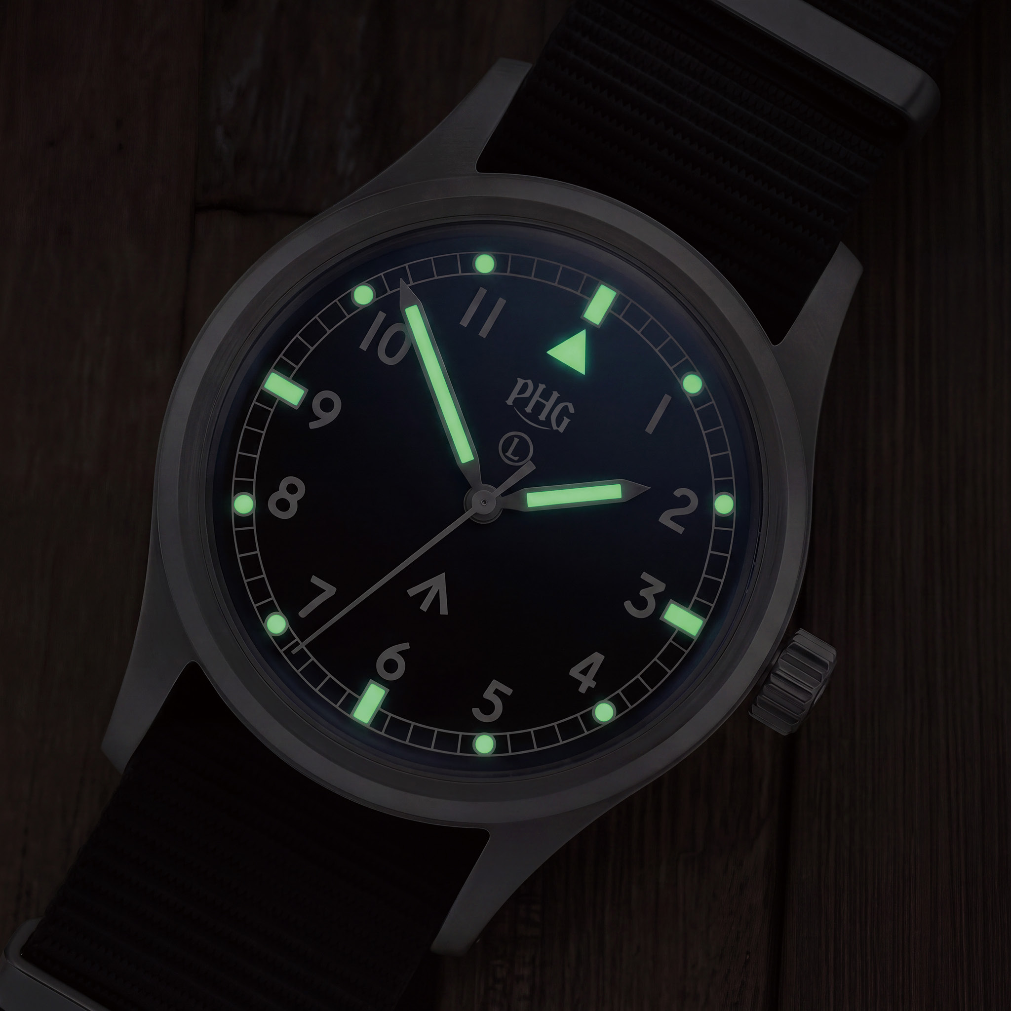 PHG W10‑1967 빈티지 밀리터리 시계 36mm  - Tropic Strap Vintage 리뷰 및 가격